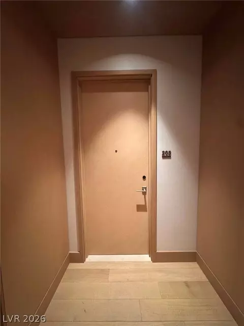 11660 Summit Club Dr #205, Las Vegas, NV 89135