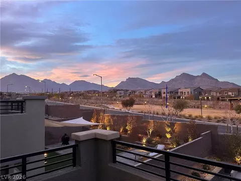 11548 Salt Creek Ave, Las Vegas, NV 89138