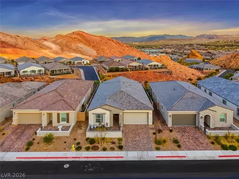 80 Tatahatso Point St, Henderson, NV 89011