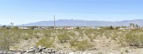 3353 Kaibab St, Pahrump, NV 89048