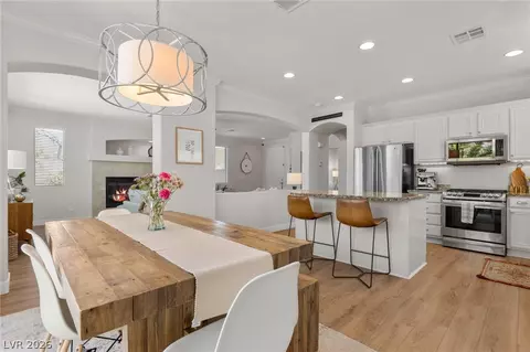 7536 Engleberg Ave, Las Vegas, NV 89178