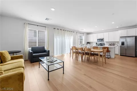 424 Isla Enclave Way, Henderson, NV 89011