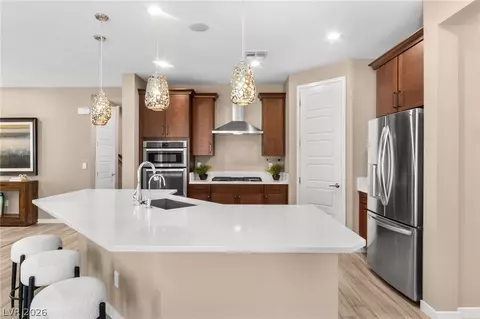 6021 Andezano Dr, Las Vegas, NV 89135