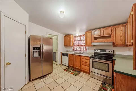 1320 Piltz Rd, Pahrump, NV 89060