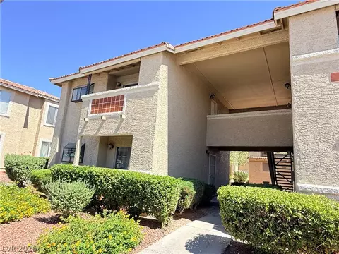 7200 Pirates Cove Rd #2033, Las Vegas, NV 89145