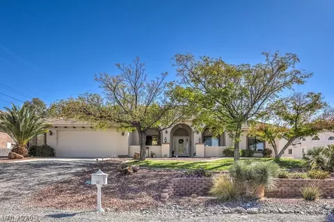 2061 Iroquois Ave, Pahrump, NV 89048