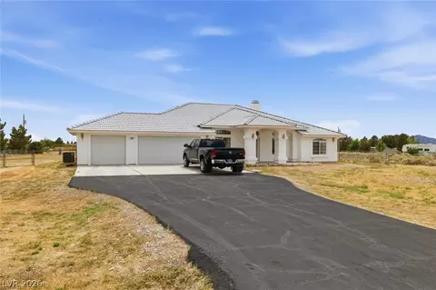 381 E Harris Farm Rd, Pahrump, NV 89060
