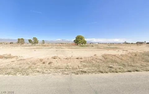 2001 S Xenia Ave, Pahrump, NV 89048