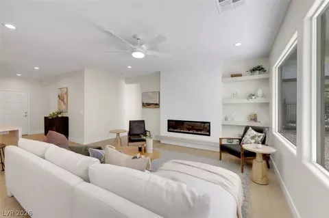 2515 Jada Dr, Henderson, NV 89044