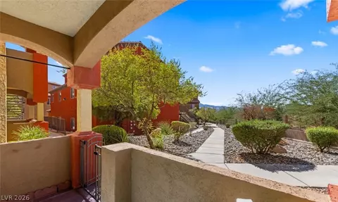 890 Kitty Hawk Dr #2711, Mesquite, NV 89027