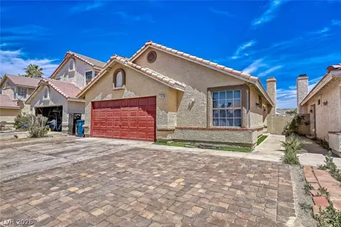 1586 Angel Falls St, Las Vegas, NV 89142