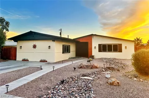 1102 Arapaho Way, Boulder City, NV 89005