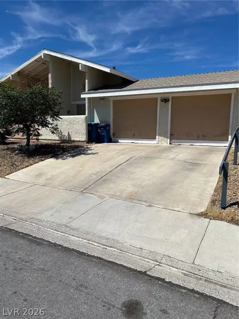6772 Pine Valley Dr, Las Vegas, NV 89103