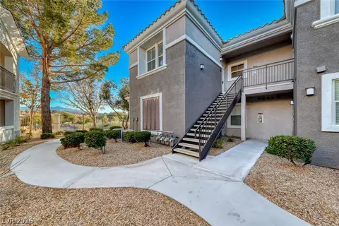 2325 Windmill Pkwy #1512, Henderson, NV 89074