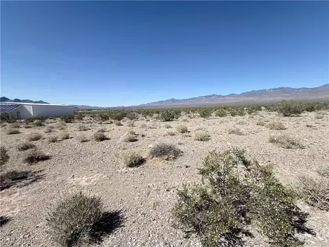 1320 E Glider Pl, Pahrump, NV 89060