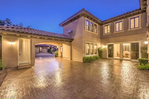 2712 Marie Antoinette St, Henderson, NV 89044