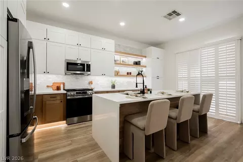 5004 Wayfaring Tree Ave, Las Vegas, NV 89131