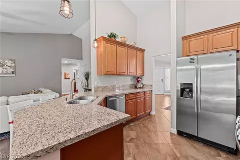 Kitchen - 2749 Turtlebay Ave, Henderson, NV 89074 photo 5 of 6