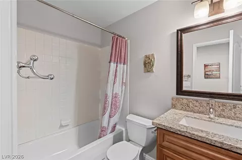 Bath - 2749 Turtlebay Ave, Henderson, NV 89074 photo 1 of 4