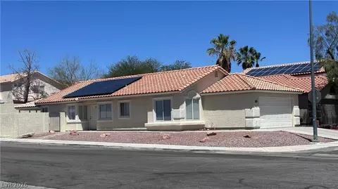 1001 Transom Dr, Las Vegas, NV 89128