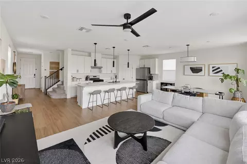 10210 Midnight Onyx St, Las Vegas, NV 89141