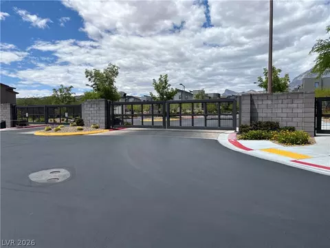 600 N Carriage Hill Dr #2169, Las Vegas, NV 89138