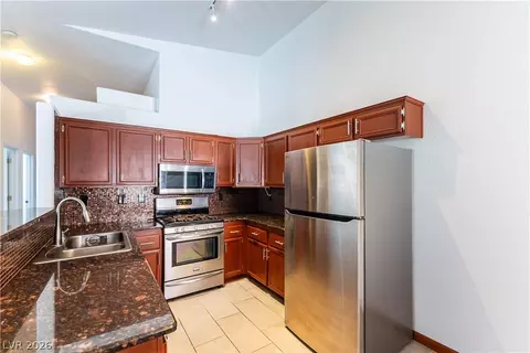 2110 Los Feliz St #2014, Las Vegas, NV 89156