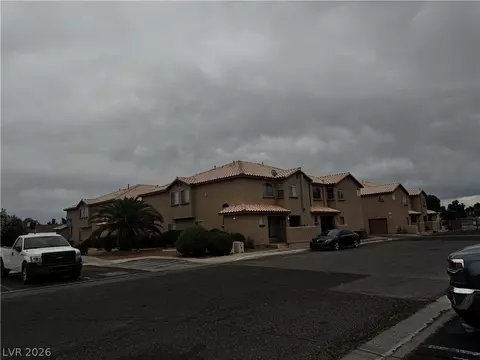 554 Roxella Ln #B, Las Vegas, NV 89110