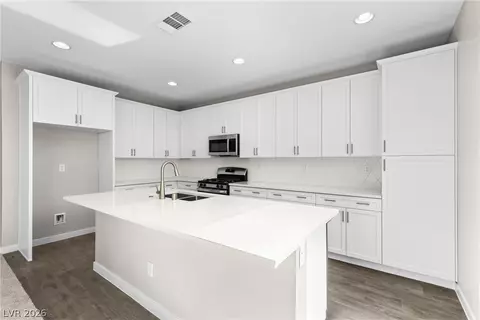 10507 S Lisa Ln, Las Vegas, NV 89179