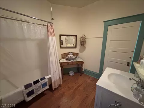 Bath - 591 Campton St, Ely, NV 89301 photo 2 of 4