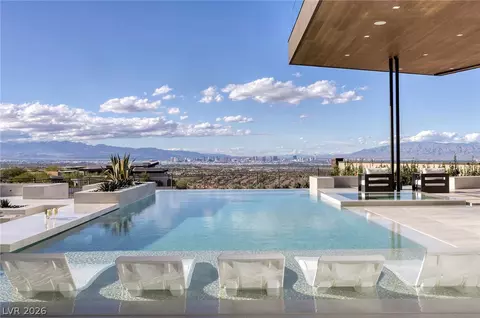 Exterior - 19 Boulderback Dr, Henderson, NV 89012 photo 16 of 32