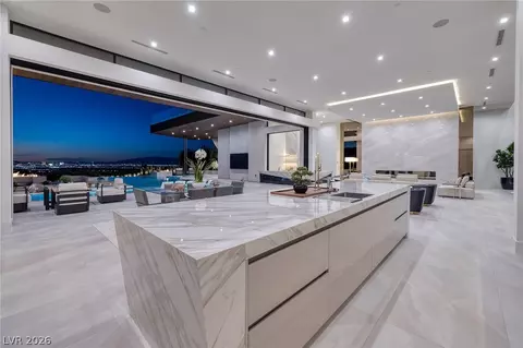 Kitchen - 19 Boulderback Dr, Henderson, NV 89012 photo 1 of 6