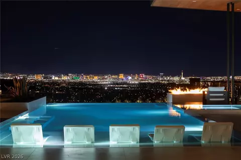 Exterior - 19 Boulderback Dr, Henderson, NV 89012 photo 2 of 32