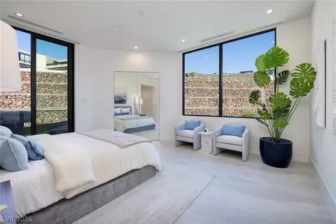 Bedroom - 19 Boulderback Dr, Henderson, NV 89012 photo 7 of 7