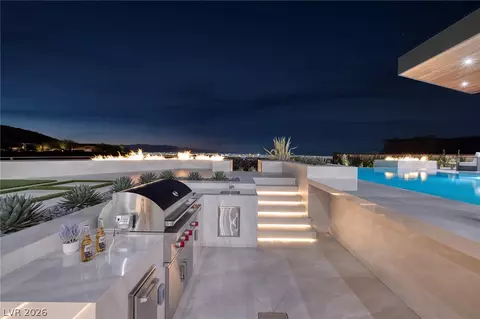 Exterior - 19 Boulderback Dr, Henderson, NV 89012 photo 24 of 32