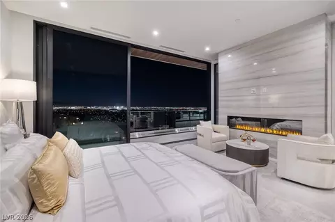 Bedroom - 19 Boulderback Dr, Henderson, NV 89012 photo 5 of 7