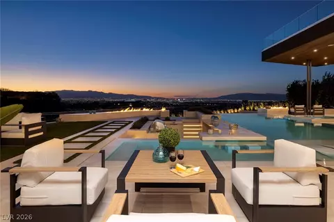 19 Boulderback Dr, Henderson, NV 89012