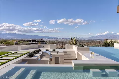 Exterior - 19 Boulderback Dr, Henderson, NV 89012 photo 15 of 32