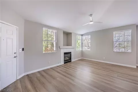 1509 Blackcombe St #204, Las Vegas, NV 89128