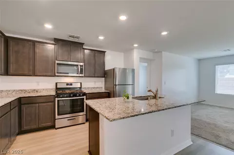 621 El Gusto Ave, North Las Vegas, NV 89081
