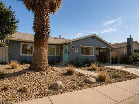 4525 Mayflower Ln, Las Vegas, NV 89107