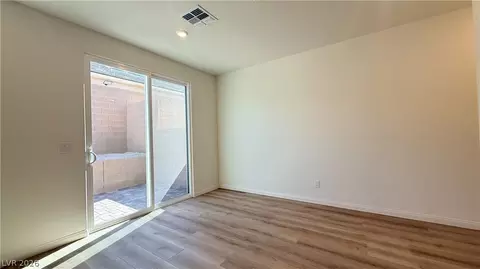 Living - 9243 Broome Ct, Las Vegas, NV 89148 photo 3 of 4