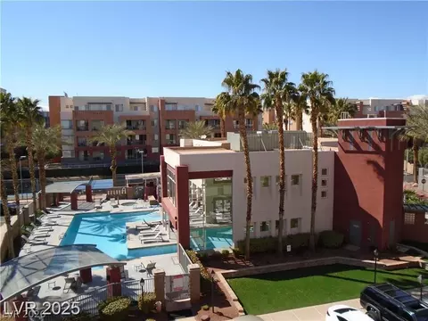 19 E Agate Ave #201, Las Vegas, NV 89123