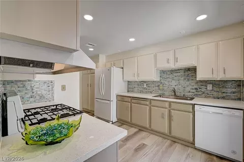 3141 Arville St, Las Vegas, NV 89102