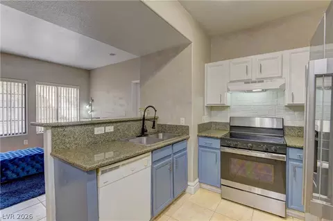 2131 Hussium Hills St #106, Las Vegas, NV 89108