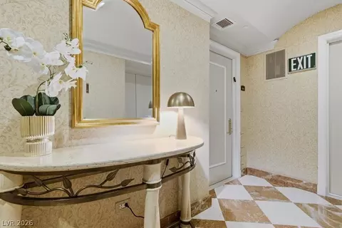 2877 Paradise Rd #1505, Las Vegas, NV 89109