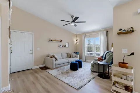 8000 Badura Ave #2023, Las Vegas, NV 89113