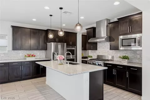 5595 Pico Ferrera Ct, Las Vegas, NV 89113