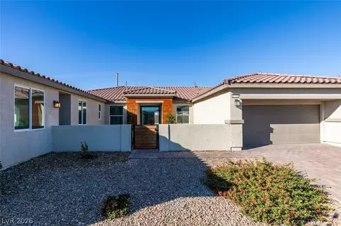8741 Grand Pass Ct, Las Vegas, NV 89113