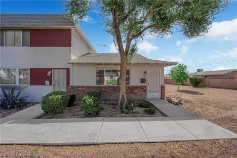 193 Greenbriar Townhouse Way, Las Vegas, NV 89121